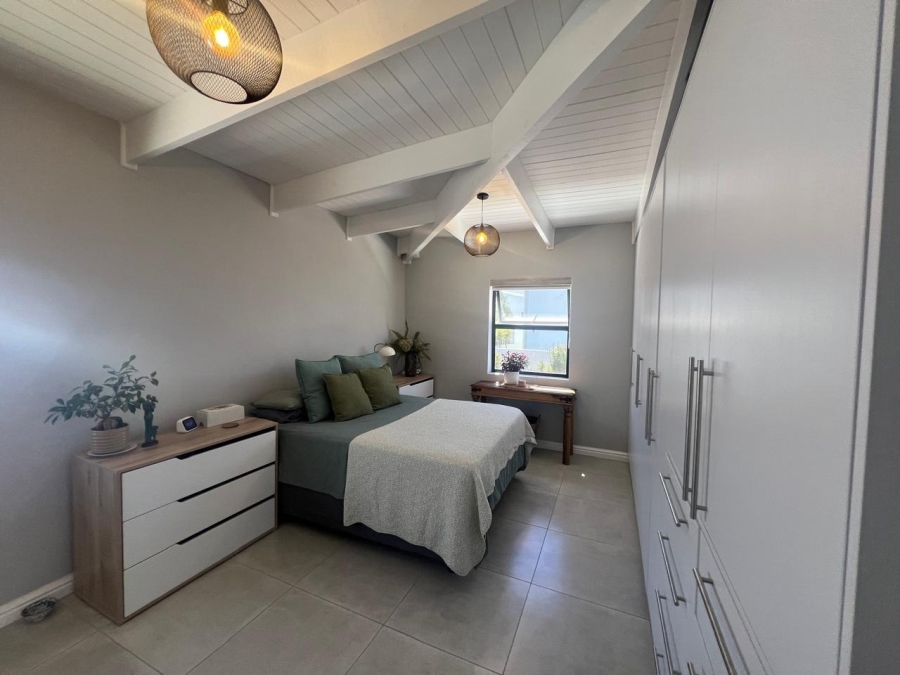 3 Bedroom Property for Sale in Jacobsbaai Western Cape